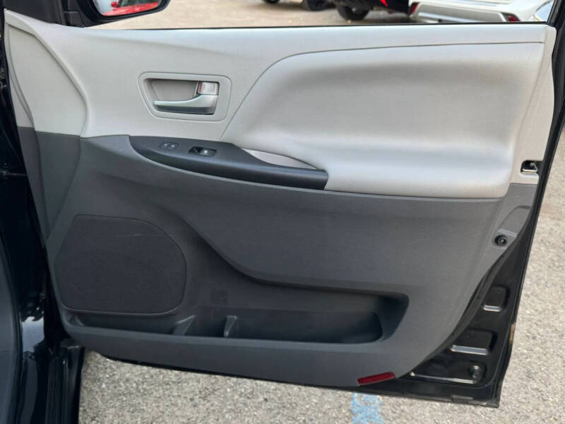 2017 Toyota Sienna