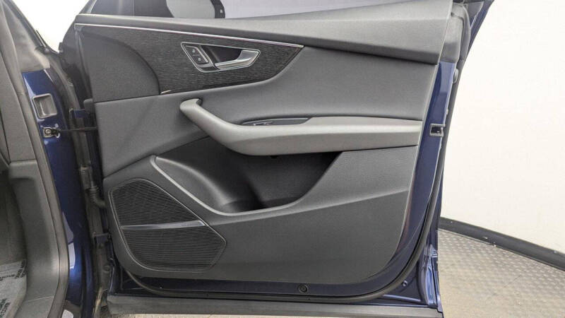 2019 Audi Q8 quattro Premium Plus 55 TFSI