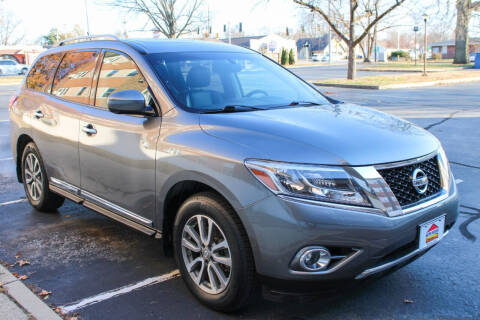 2016 Nissan Pathfinder for sale at Auto House Superstore in Terre Haute IN
