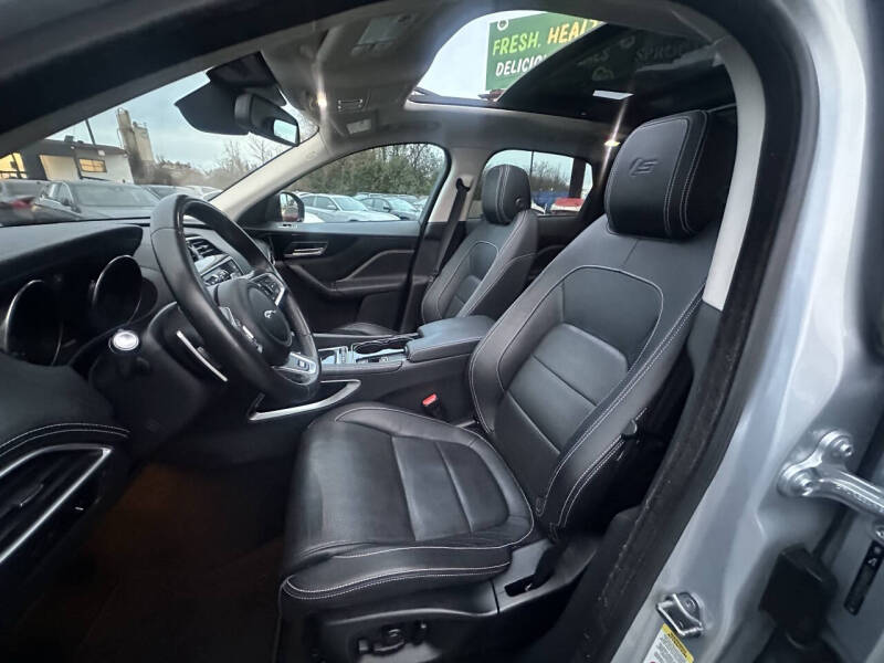 2017 Jaguar F-PACE S