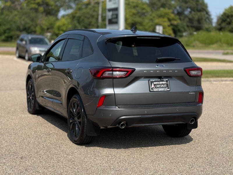 2023 Ford Escape ST-Line Elite