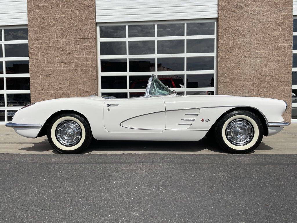 1959 Chevrolet Corvette 23