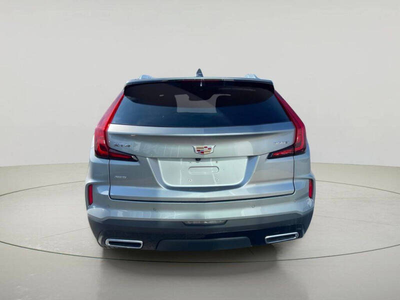 2025 Cadillac XT4 Premium Luxury