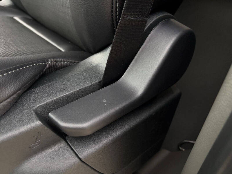 2025 Ford Transit 250