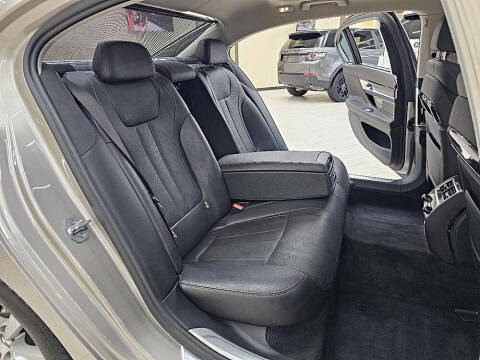 2017 BMW 7 Series 740i