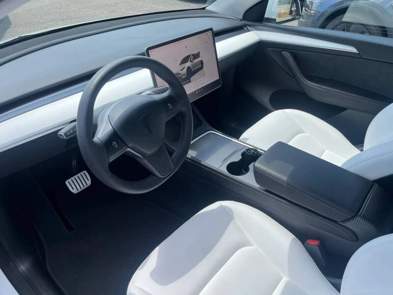 2023 Tesla Model Y Performance