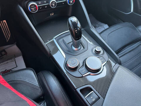 2017 Alfa Romeo Giulia Ti