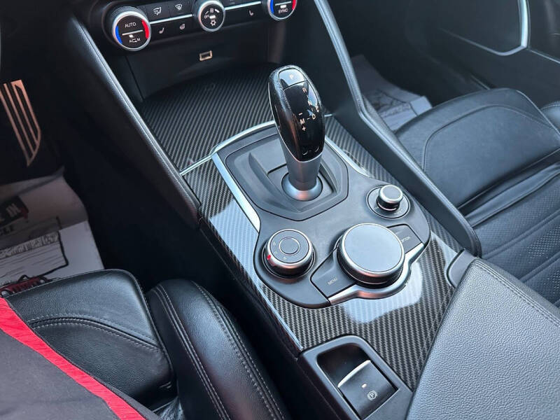 2017 Alfa Romeo Giulia Ti