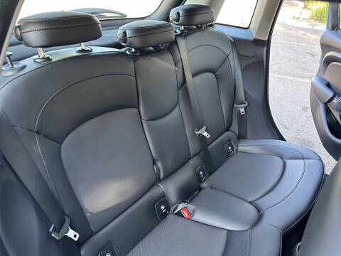 2015 MINI Hardtop 4 Door Cooper