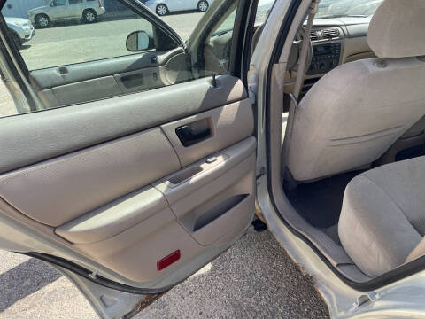 2006 Ford Taurus SE