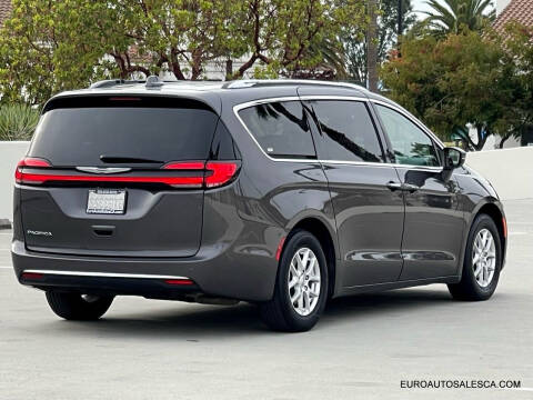 2021 Chrysler Pacifica Touring L