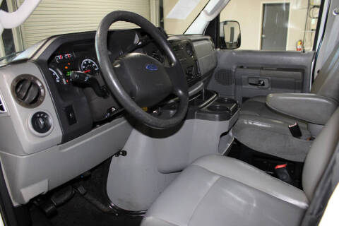 2009 Ford E-Series E-350 SD