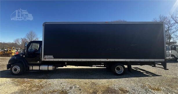 2007 Freightliner M2 106