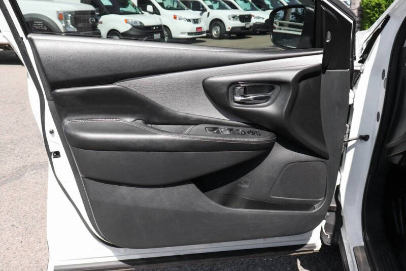 2023 Nissan Murano SV