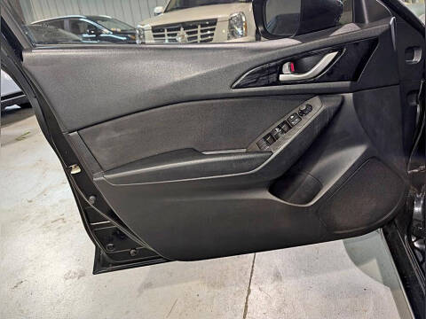 2016 Mazda MAZDA3 i Touring