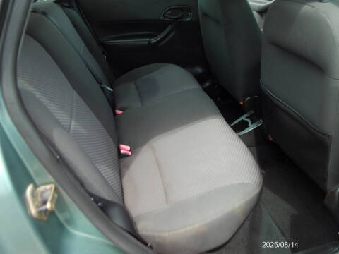 2005 Ford Focus ZX5 SE