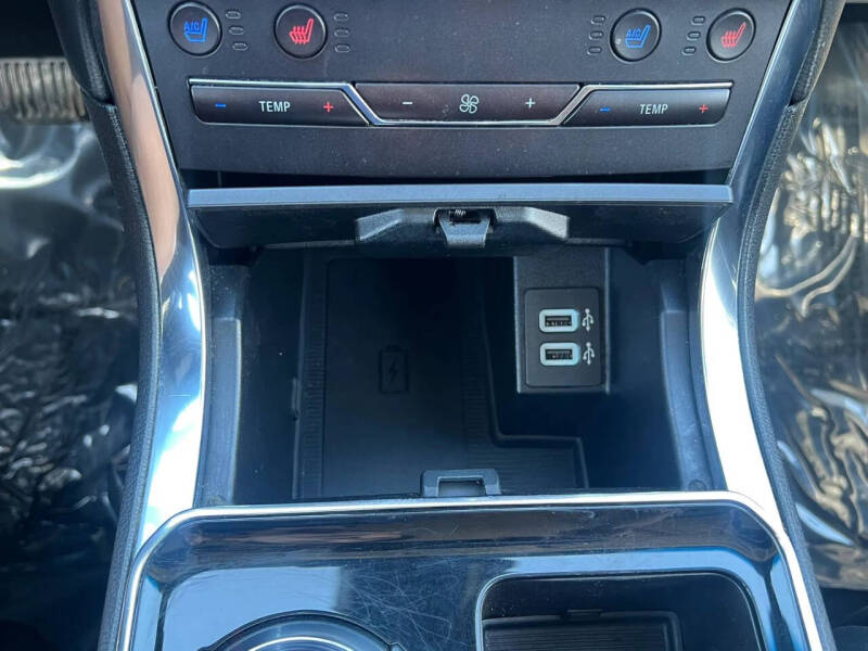 2020 Ford Edge Titanium