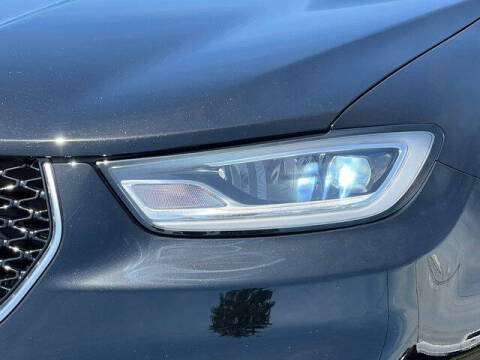 2025 Chrysler Pacifica Pinnacle