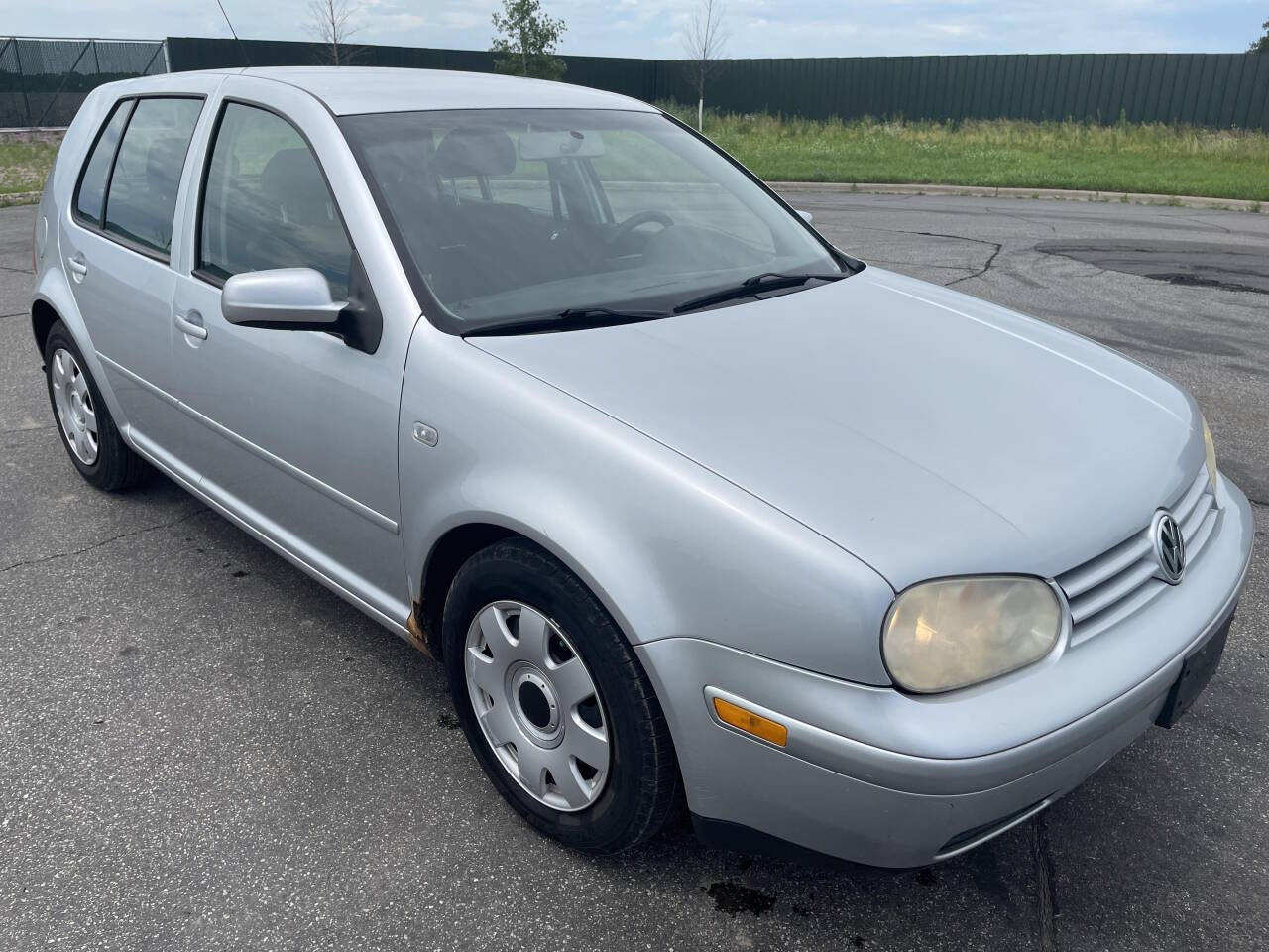 2004 Volkswagen Golf for sale at Twin Cities Auctions in Elk River, MN