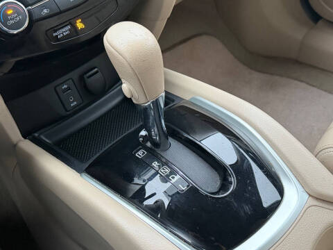 2014 Nissan Rogue SV