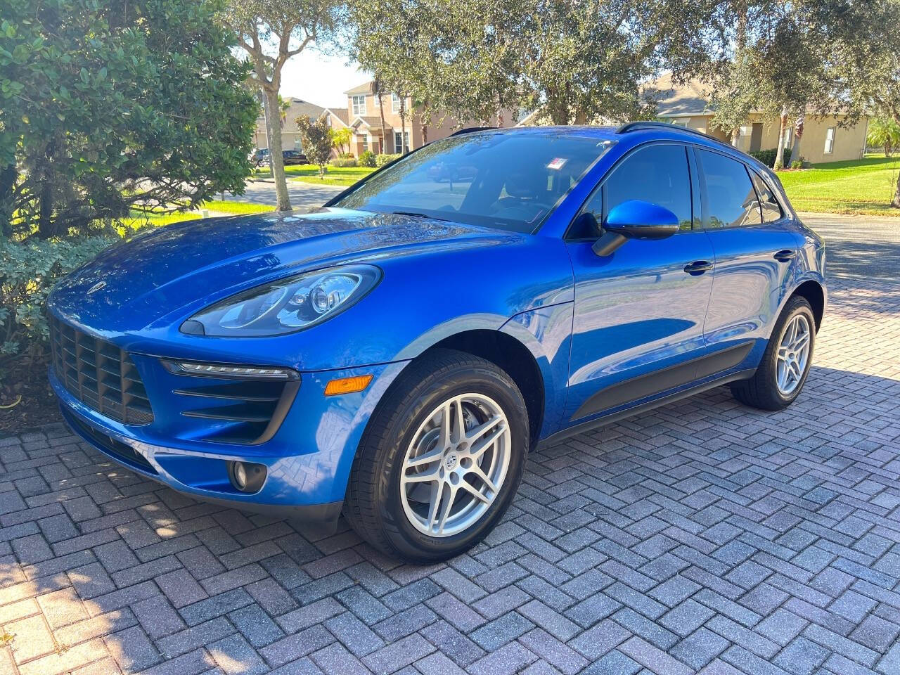 2017 Porsche Macan Base photo 6