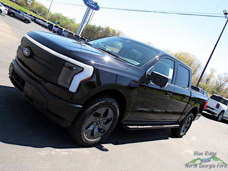 2025 Ford F-150 Lightning Flash