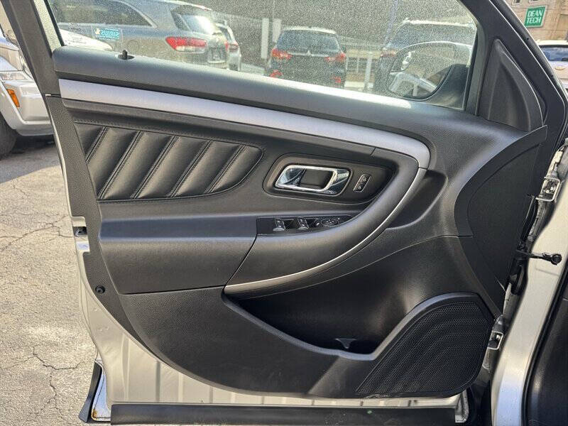 2013 Ford Taurus SEL