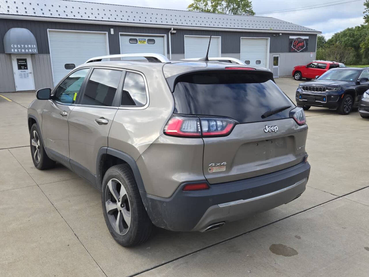 2019 Jeep Cherokee for sale at Dave Warren Used Car Super Center in Westfield, NY