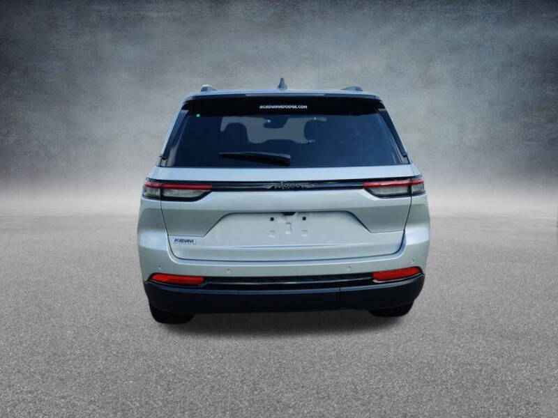 2025 Jeep Grand Cherokee Altitude X