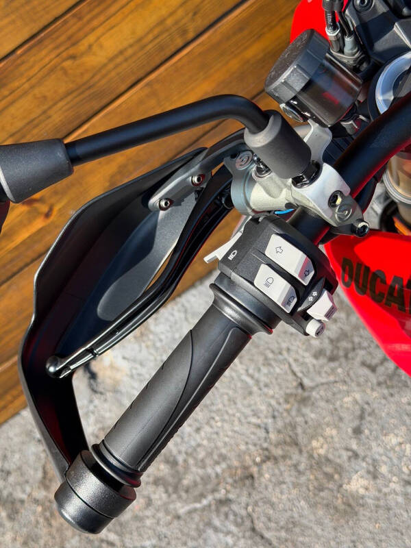 2024 Ducati Hypermotard 698 Mono