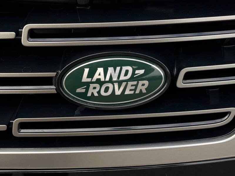 2025 Land Rover Range Rover P400 SE