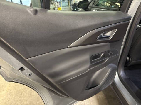 2025 Chevrolet Equinox EV LT 1