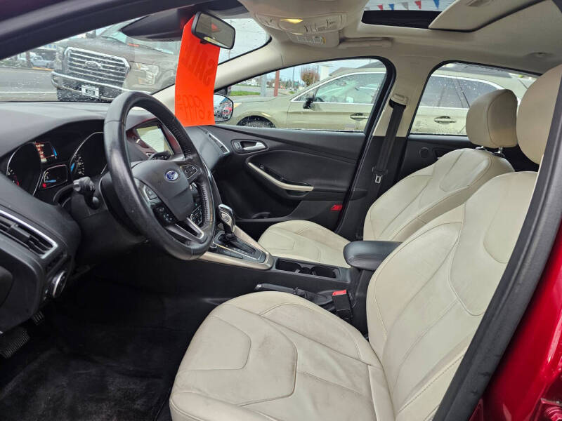 2017 Ford Focus Titanium