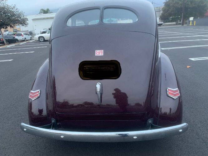 1940 Ford Deluxe