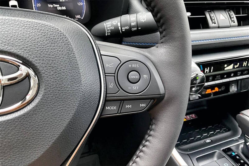 2025 Toyota RAV4 Hybrid XSE