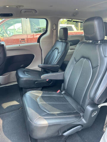 2019 Chrysler Pacifica Touring L