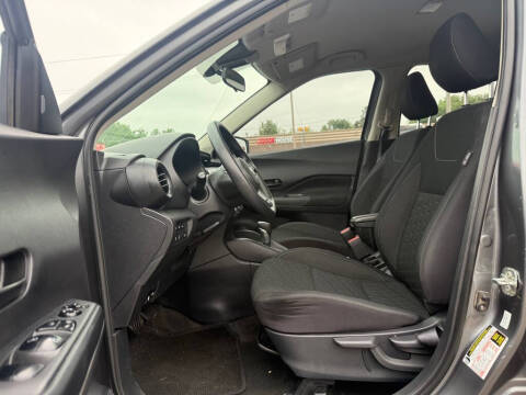 2024 Nissan Kicks S
