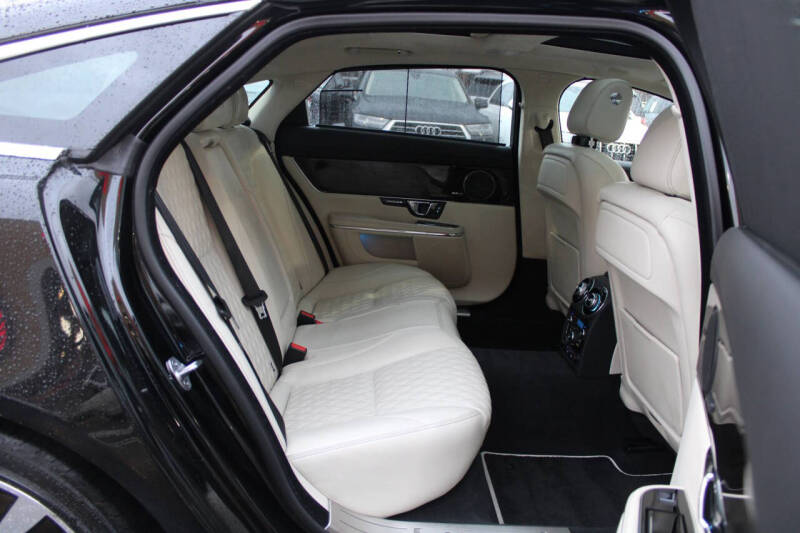 2019 Jaguar XJL Portfolio