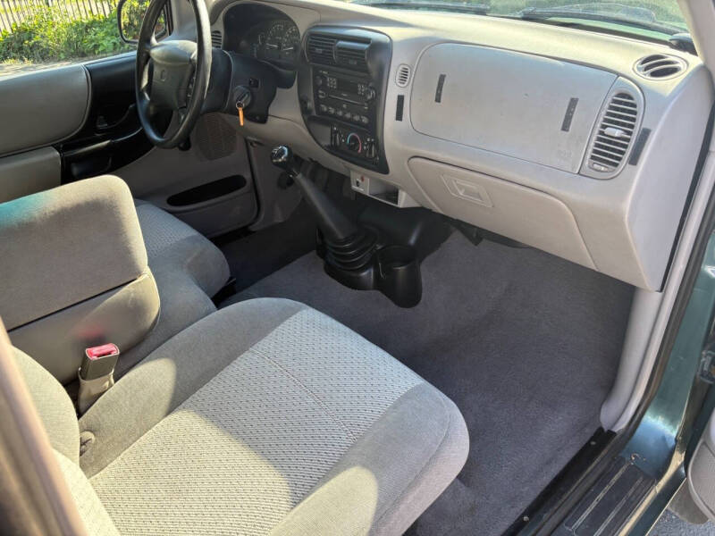 2000 Mazda B-Series B3000 TL
