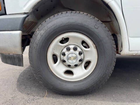 2023 Chevrolet Express 2500