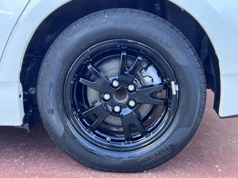 2013 Toyota Prius Three