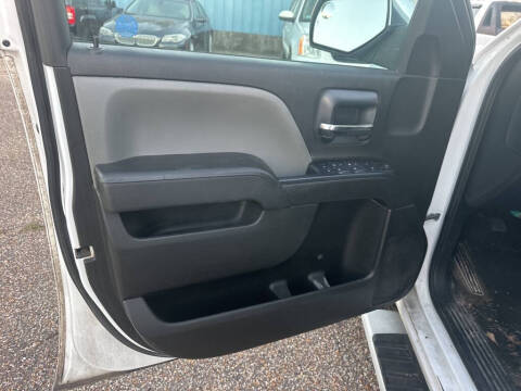 2018 Chevrolet Silverado 1500 Custom