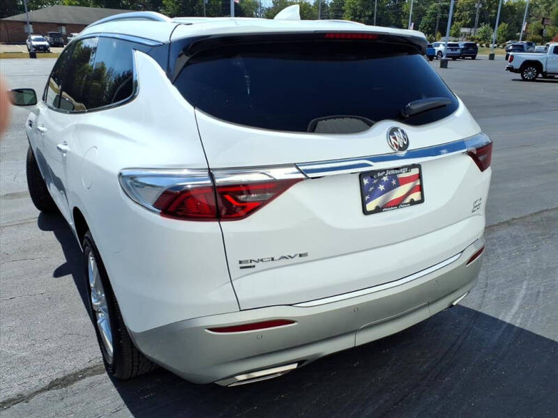 2022 Buick Enclave Essence