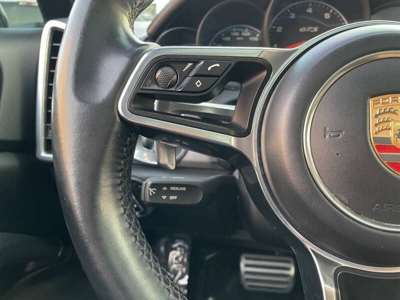 2016 Porsche Cayenne GTS