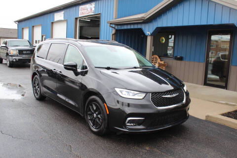 2022 Chrysler Pacifica Touring L
