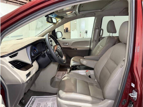 2017 Toyota Sienna