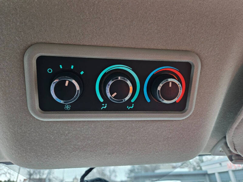 2023 Chevrolet Express LS 3500