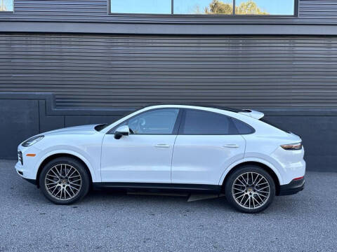 2023 Porsche Cayenne Coupe Platinum Edition
