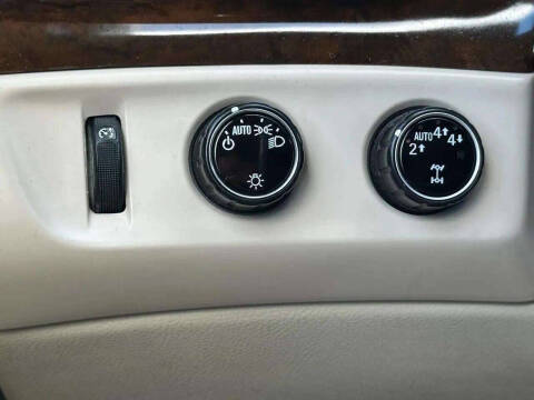 2017 Cadillac Escalade Luxury