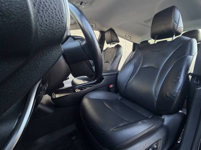 2021 Toyota Prius XLE